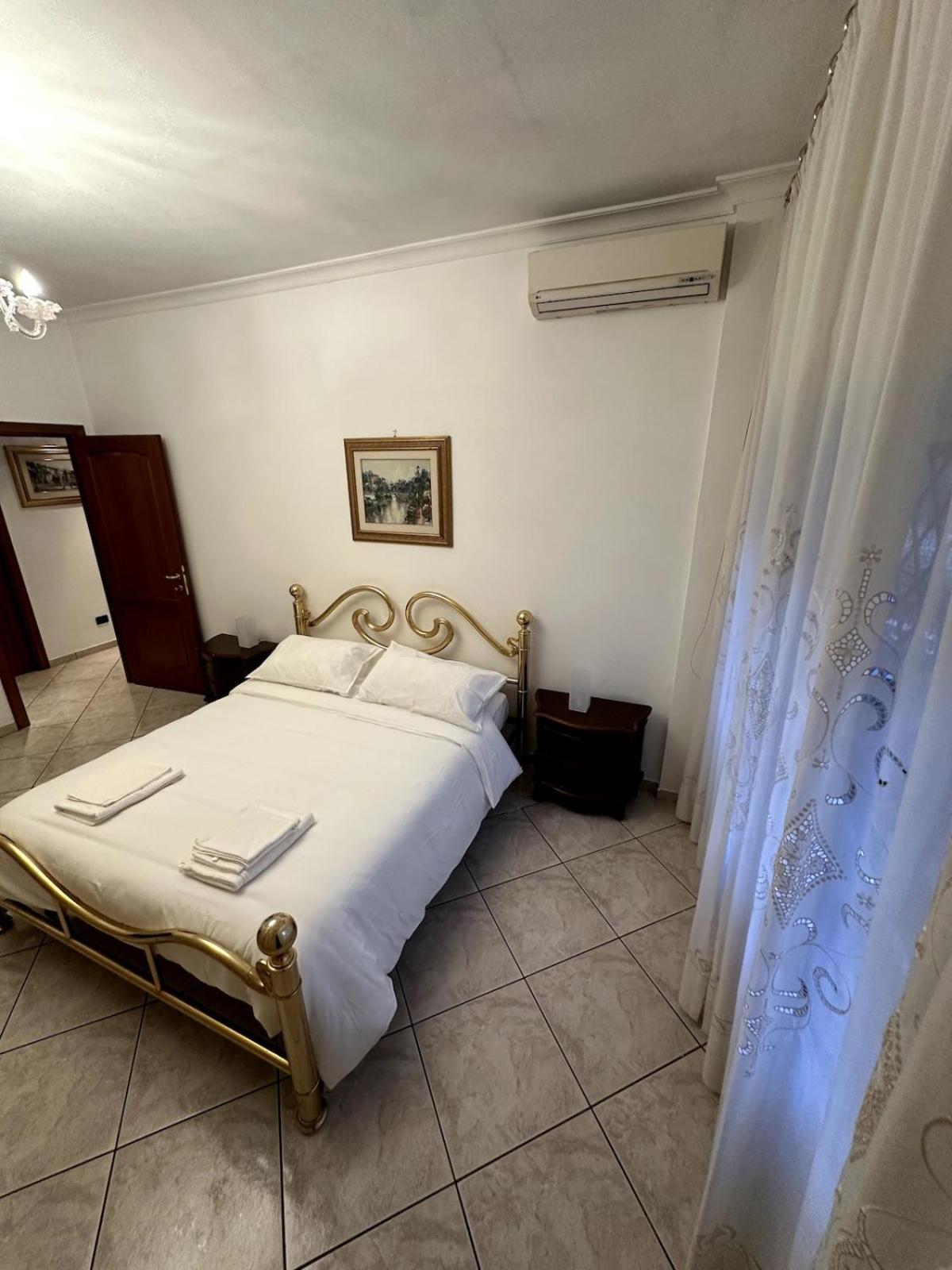 Tranquillo Stazione Serenissima, 2 Stanze Private E Cucina Condivisa Con L'host Habitación en casa particular Roma