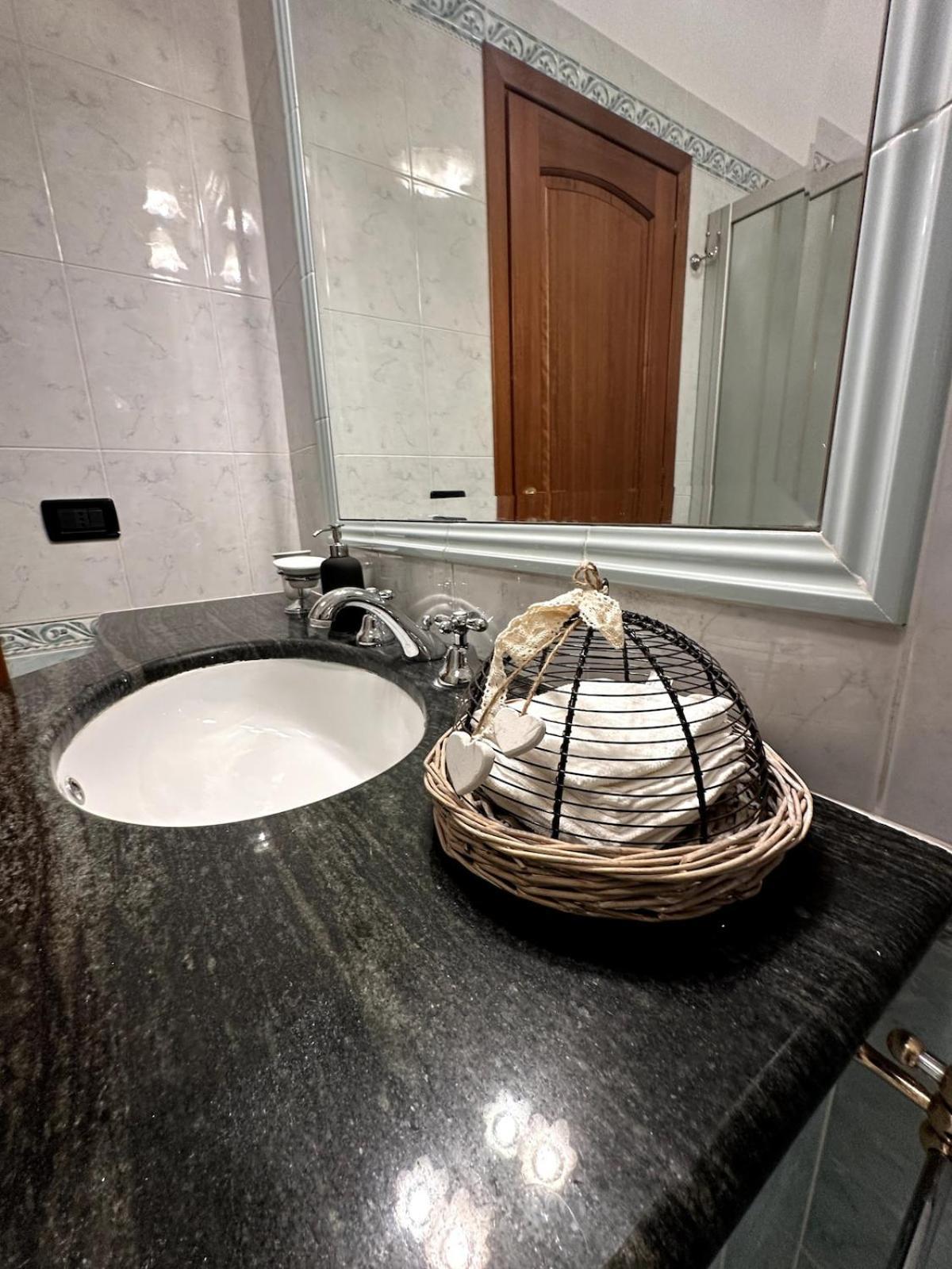 Tranquillo Stazione Serenissima, 2 Stanze Private E Cucina Condivisa Con L'host Habitación en casa particular